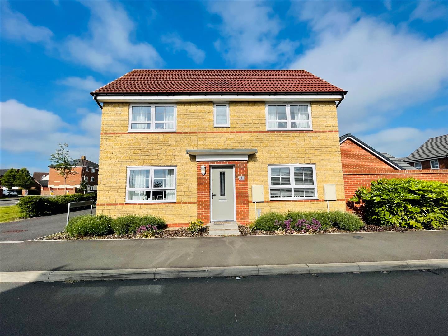 Gladstone Road, Melksham Lock and Key
